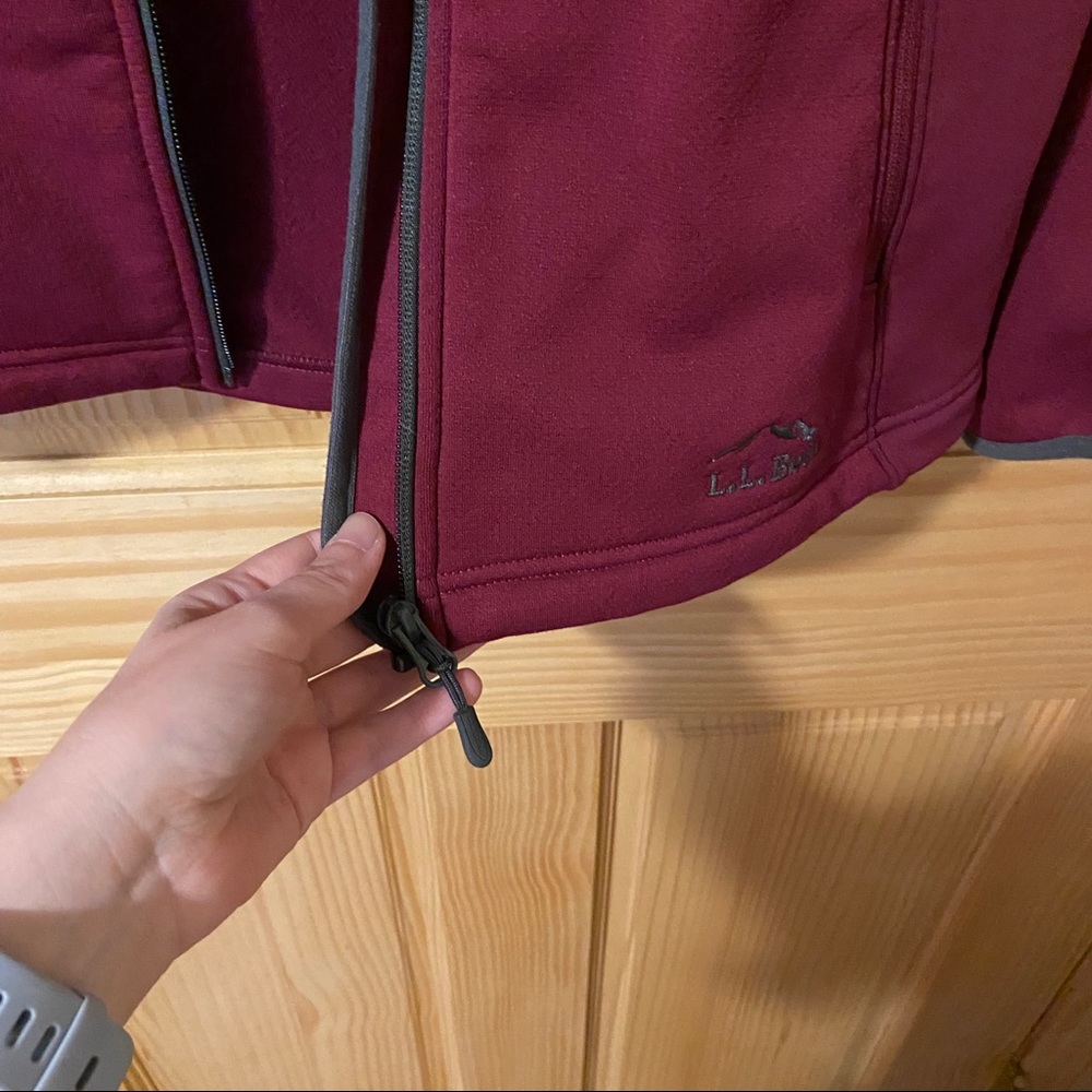 L L Bean women’s soft shell jacket - Picture 4 of 8